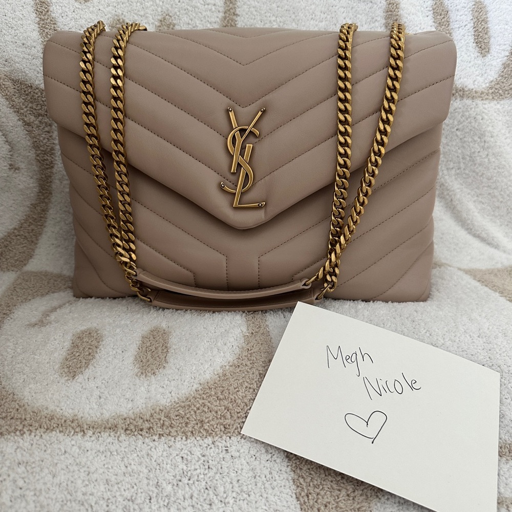 YSL MEDIUM LOULOU PRISTINE CONDITION